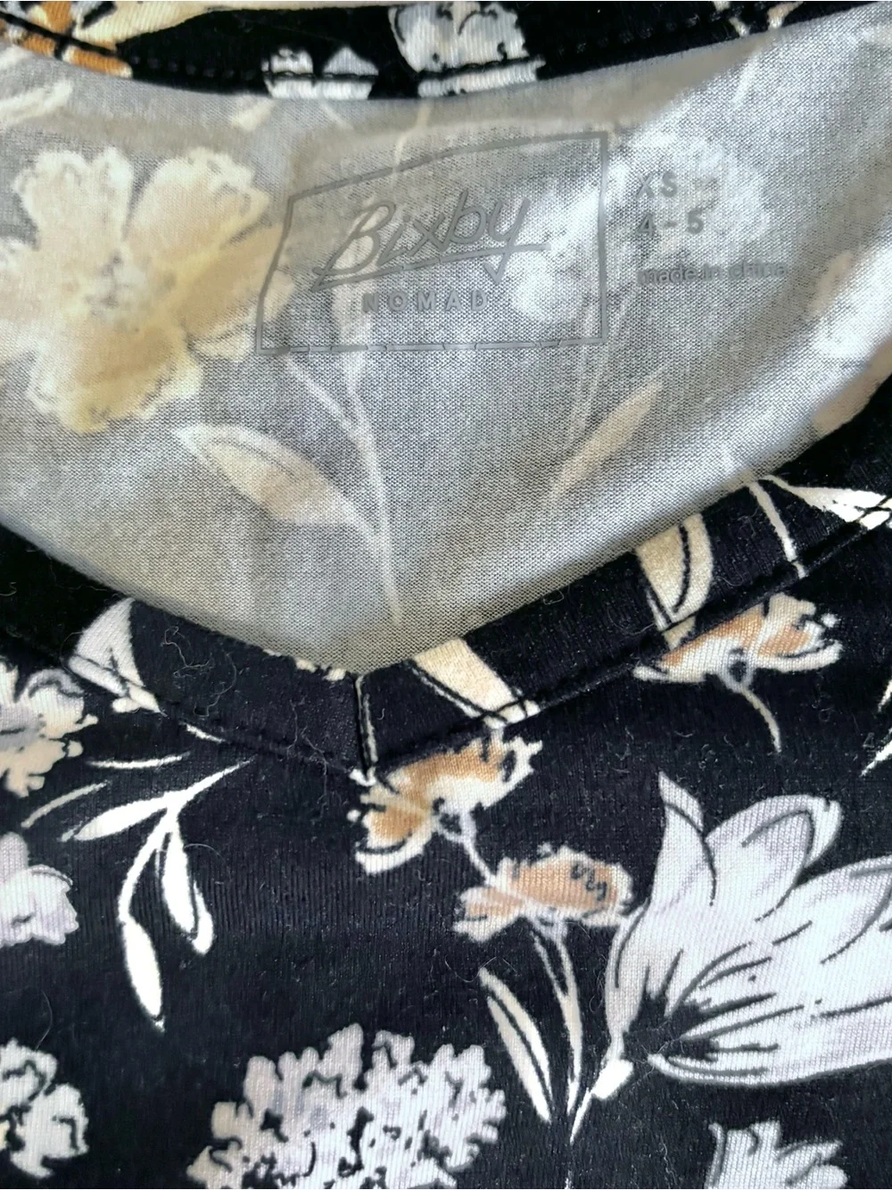 EUC Bixby Nomad Black, White, Beige Floral Fit & Flare Dress Size 4/5